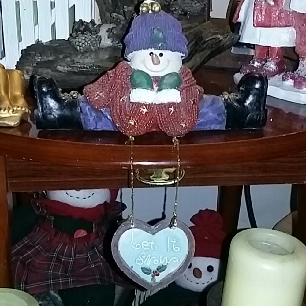 Snowman let it snow